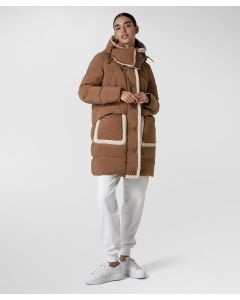 Ampio parka con pelliccia sintetica